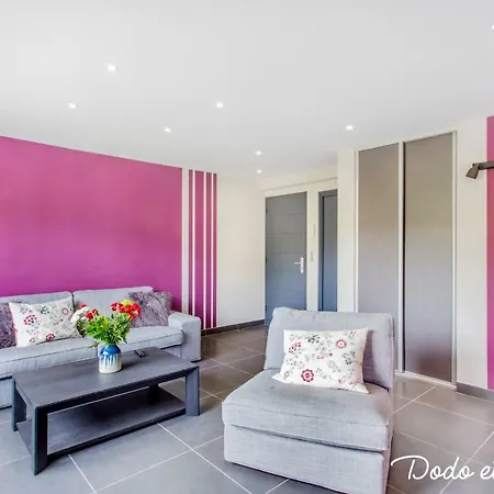 Restful 2 Bedroom With Balcony - Dodo Et Tartine 아파트 *