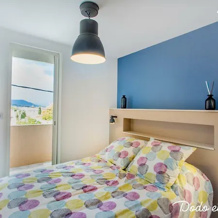 Restful 2 Bedroom With Balcony - Dodo Et Tartine 아파트 *